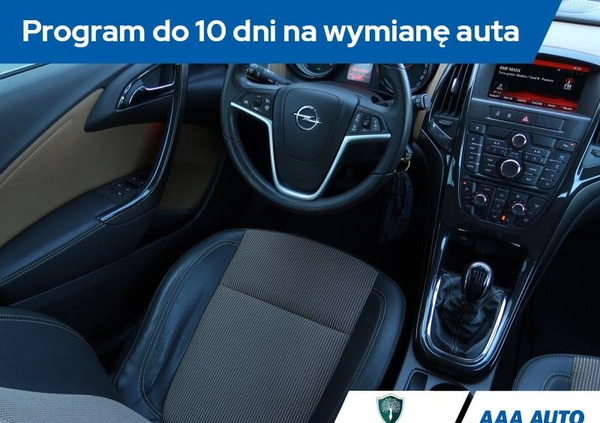 Opel Astra cena 40000 przebieg: 149096, rok produkcji 2014 z Mońki małe 254